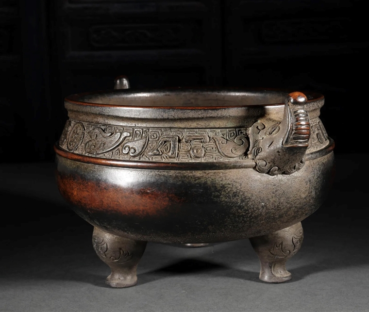 China, Ming Dynasty, c.1600, Bronze censer