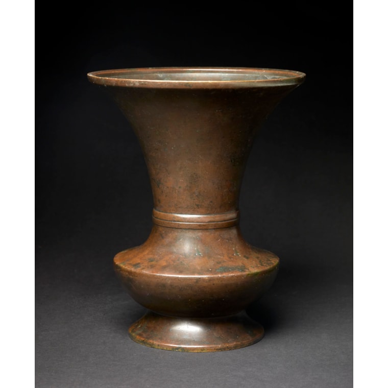Japan, Edo period, 17th/18th century, Bronze Flower Vase, Japan, Edo period, 17th/18th century