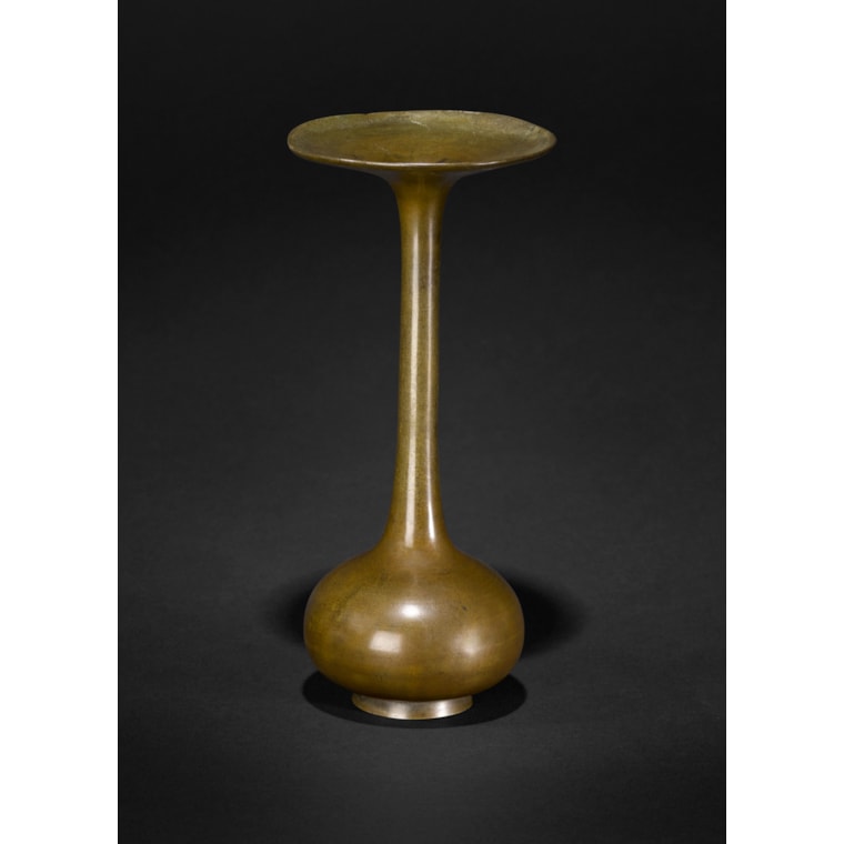 Japan, Edo Period, 17th/19th century, Bronze Flower Vase 