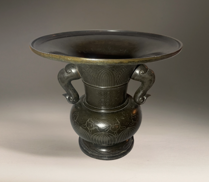 Japan Edo period 17-18th century, Bronze Flower Vase with Filigree Inlay